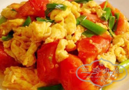 crumbled egg with tomato.jpg
