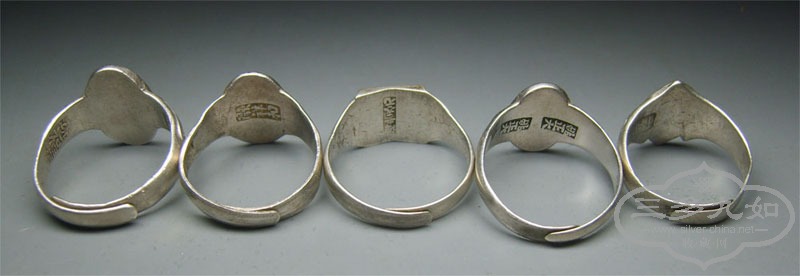 S8000074.jpg