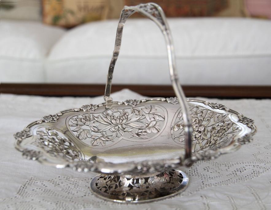 small chrysanthemum basket.JPG