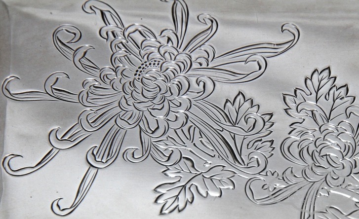 engraved JES chrysanthemum box 2.JPG