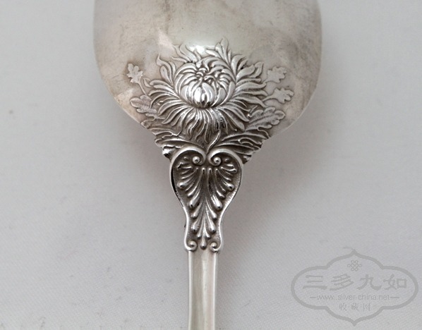 chrysanthemum serving spoon 2434.JPG