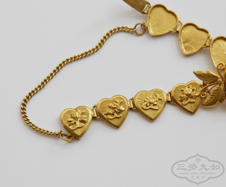 jade bracelet in gold setting 5.JPG