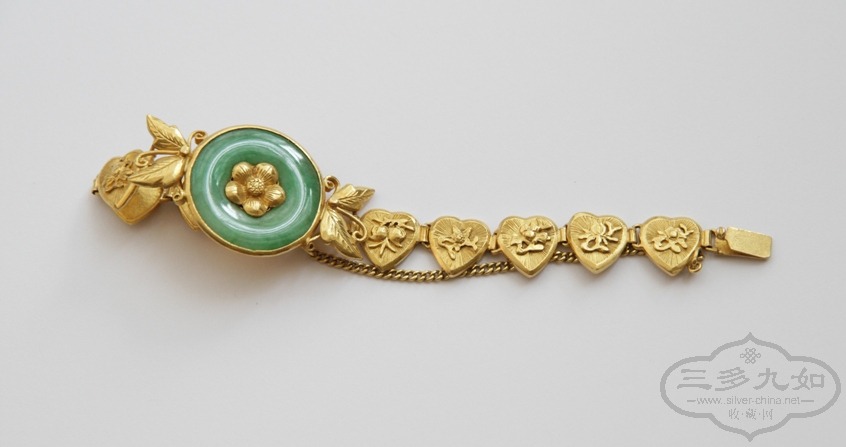 jade bracelet in gold setting 6.JPG