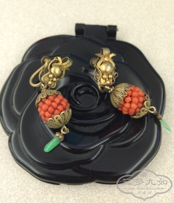 silver_coral_beads_earrings2.JPG