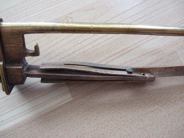 040.JPG