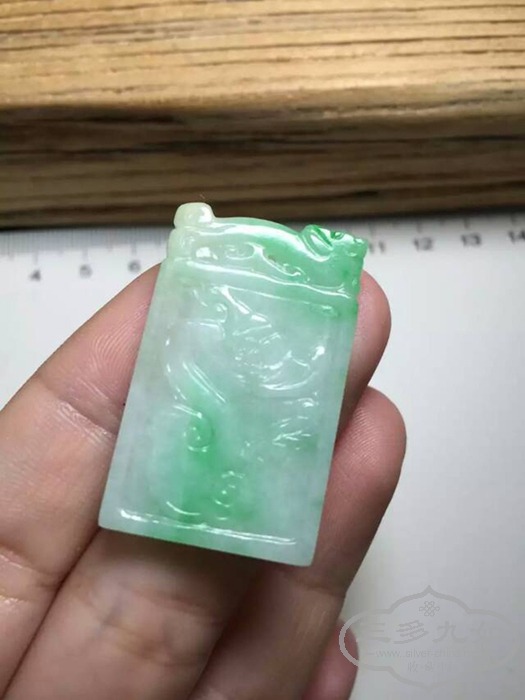 145.jpg