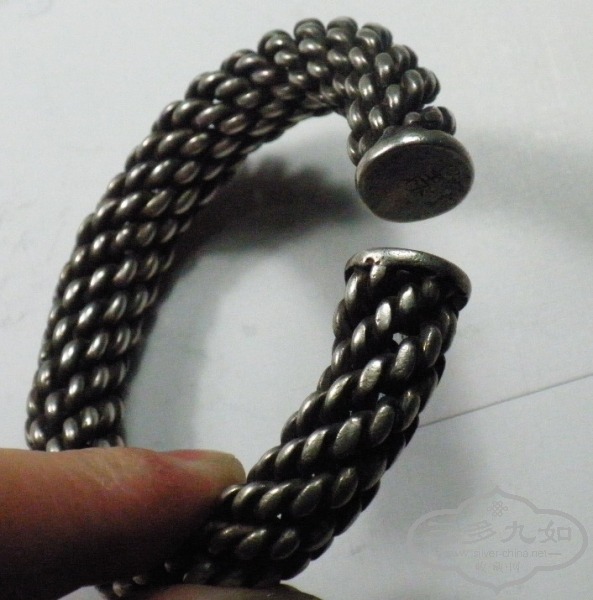 Ƭ 050.jpg