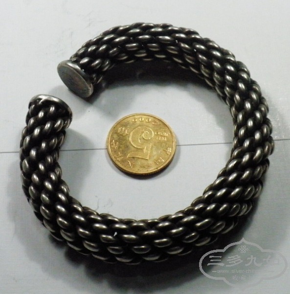 Ƭ 049.jpg