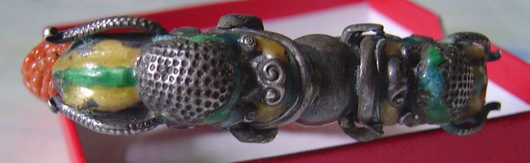 оƷ